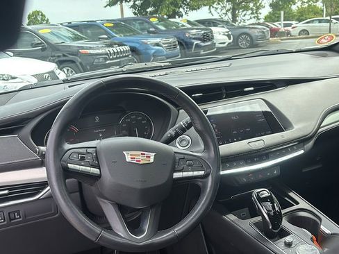 Used 2021 Cadillac XT4 Premium Luxury w/ Cold Weather Package FWD image 13