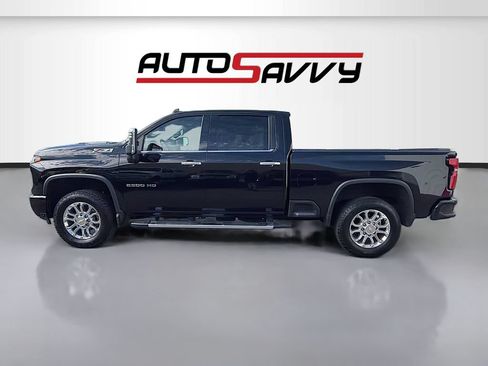 Used 2025 Chevrolet Silverado 2500 LTZ w/ LTZ Premium Package AWD/4WD image 4