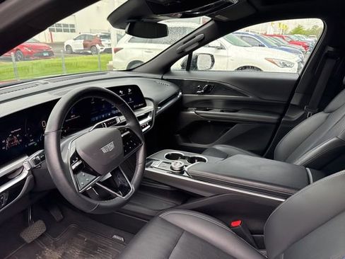 Used 2024 Cadillac Lyriq Sport AWD/4WD image 14