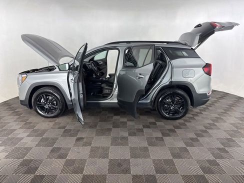 Used 2023 GMC Terrain AT4 w/ Tech Package AWD/4WD image 11