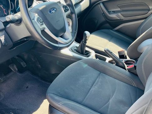 Used 2016 Ford Fiesta SE image 7