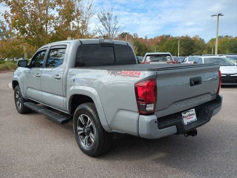 Certified 2019 Toyota Tacoma TRD Sport image 4