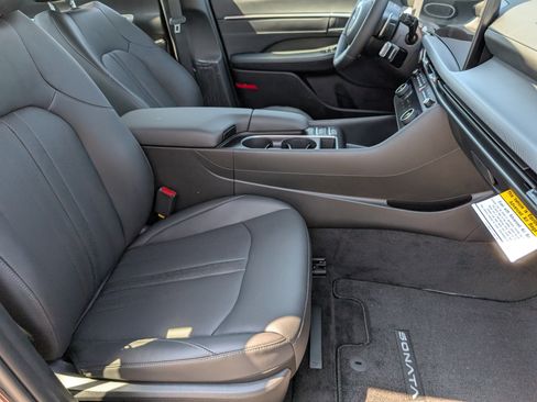 New 2025 Hyundai Sonata Limited image 28