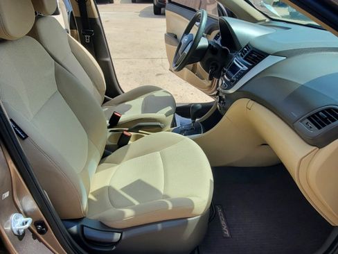 Used 2014 Hyundai Accent GLS image 14