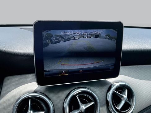 Certified 2020 Mercedes-Benz GLA 250 image 26