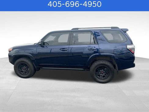Used 2024 Toyota 4Runner TRD Off-Road Premium AWD/4WD image 10