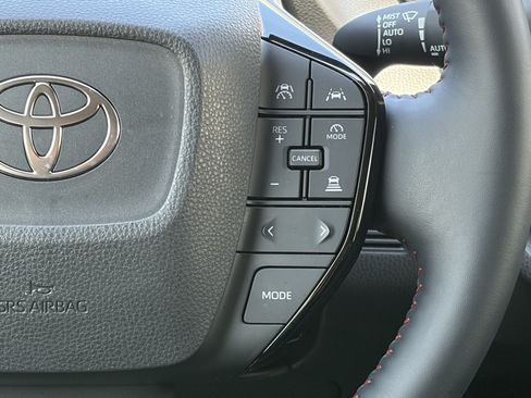 Certified 2025 Toyota Prius Plug-In Hybrid FWD image 18