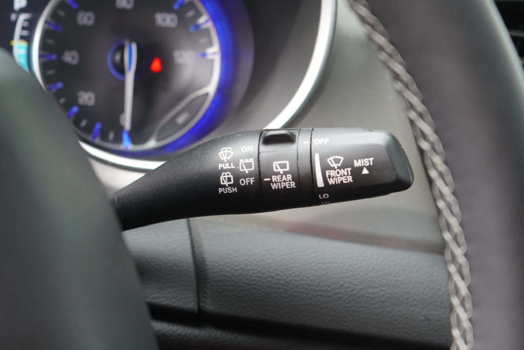 Used 2025 Chrysler Pacifica Select FWD image 17
