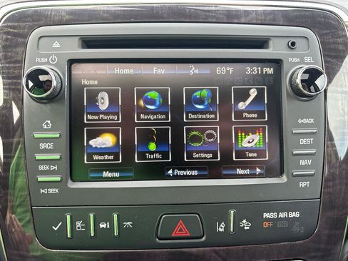 Used 2017 Buick Enclave Premium w/ Experience Buick Package AWD/4WD image 22