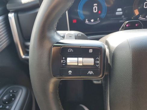 Used 2025 Hyundai Santa Fe SEL FWD image 20