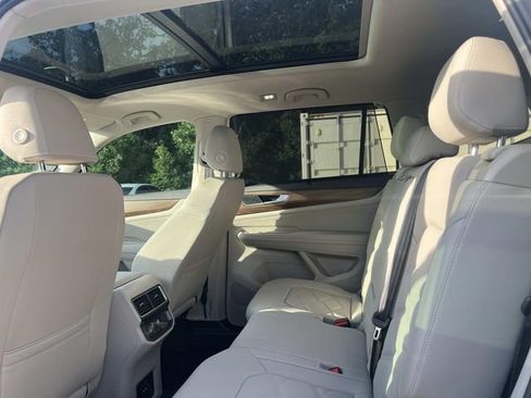 New 2026 Volkswagen Atlas SE FWD image 24