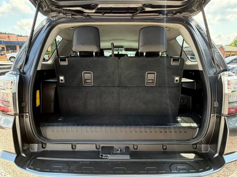 Used 2014 Toyota 4Runner SR5 RWD image 10