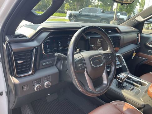 Used 2024 GMC Sierra 1500 Denali Ultimate AWD/4WD image 10