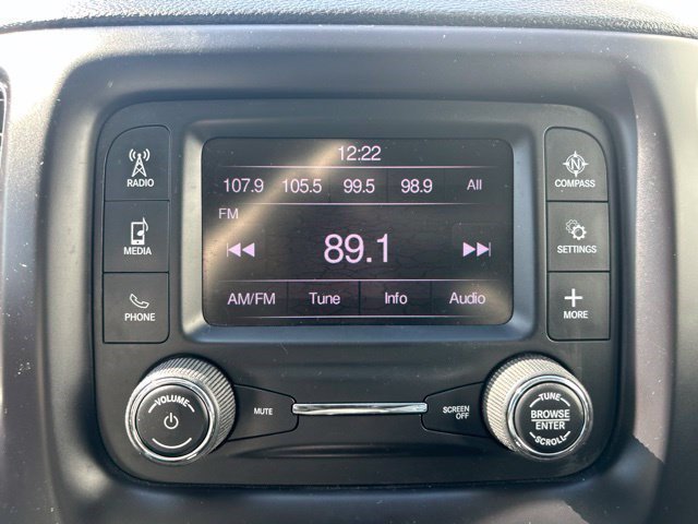 Used 2018 Jeep Compass Latitude FWD image 22
