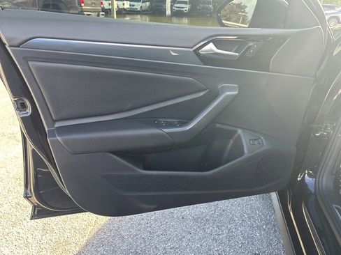 Used 2021 Volkswagen Jetta GLI Autobahn image 35