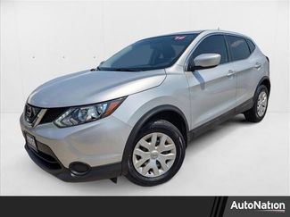 Used 2019 Nissan Rogue Sport S image 1