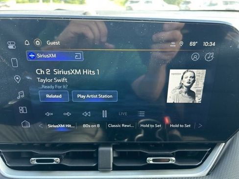 New 2026 Chevrolet Equinox LT w/ Convenience Package II image 11