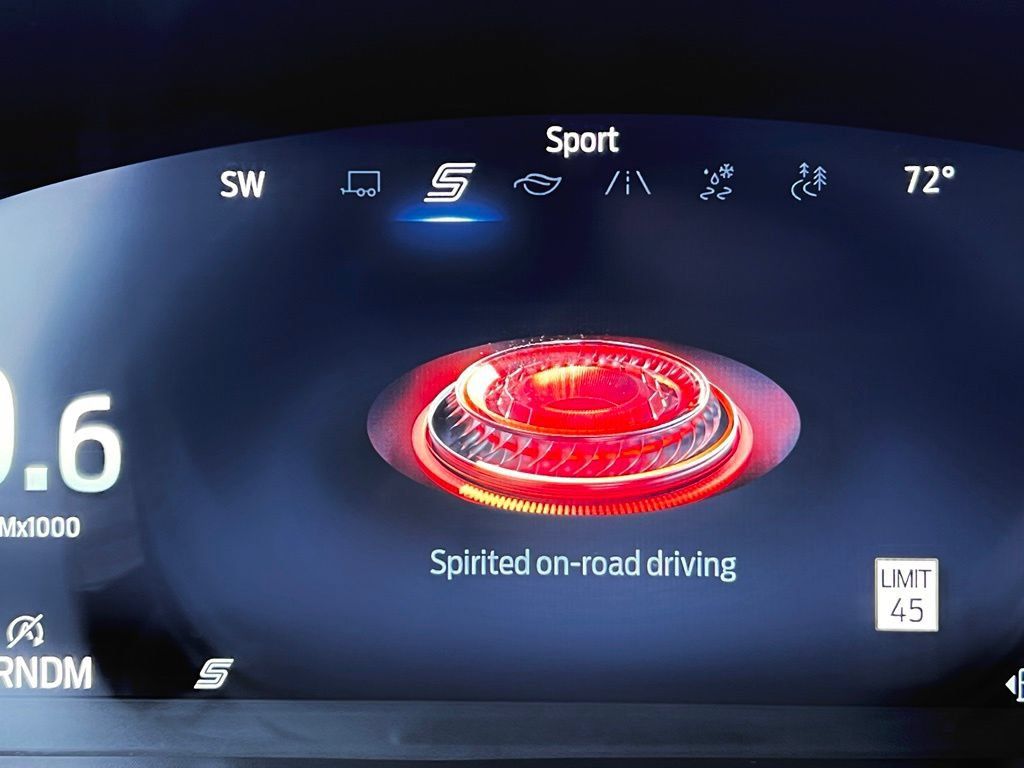 Used 2025 Ford Explorer ST RWD image 33