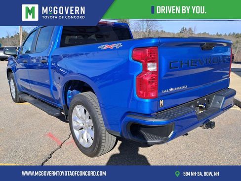 Used 2023 Chevrolet Silverado 1500 Custom image 3