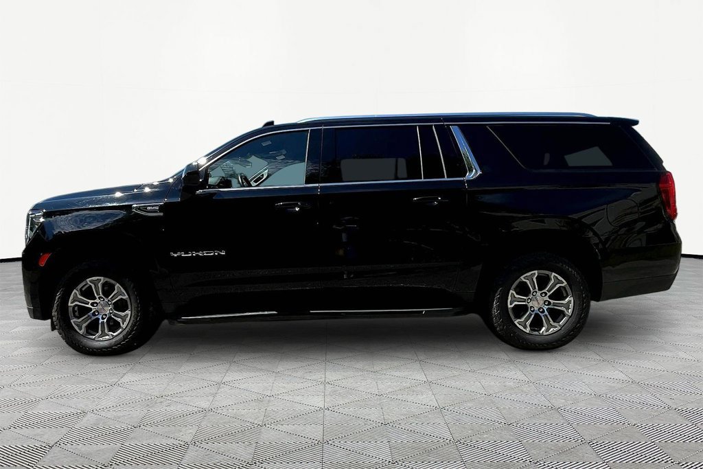 Used 2024 GMC Yukon XL SLE AWD/4WD image 4