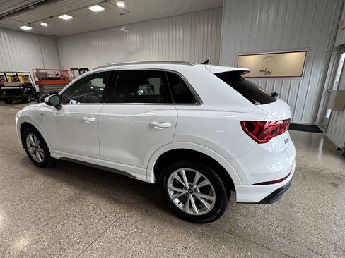Used 2023 Audi Q3 2.0T Premium image 4