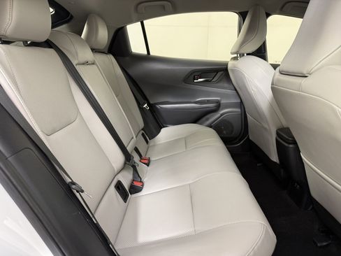 Used 2023 Toyota Prius XLE image 13