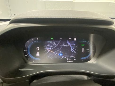 Used 2023 Volvo C40 P8 Recharge Ultimate image 15