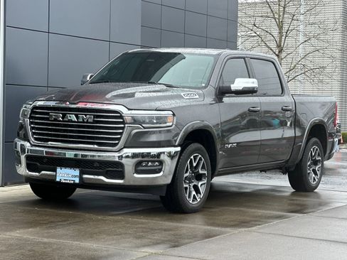 Used 2025 RAM 1500 Laramie image 7