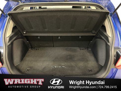 Certified 2023 Hyundai Venue Limited w/ Cargo Package image 14