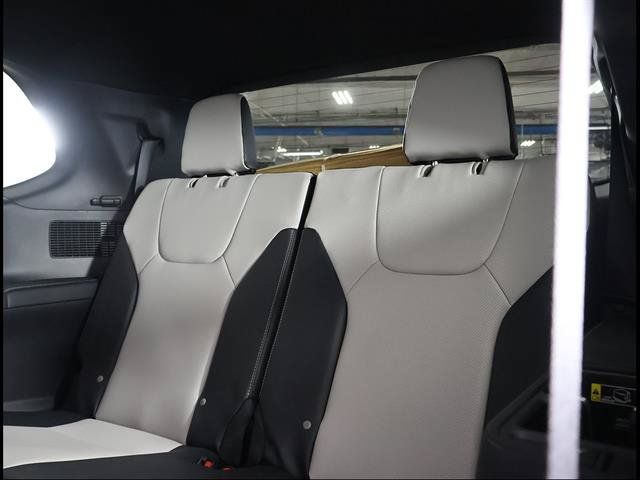 Certified 2026 Lexus TX 500h AWD w/ Technology Package image 11