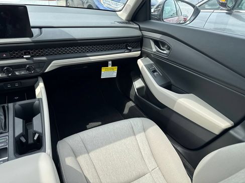 Certified 2026 Honda Accord SE image 18