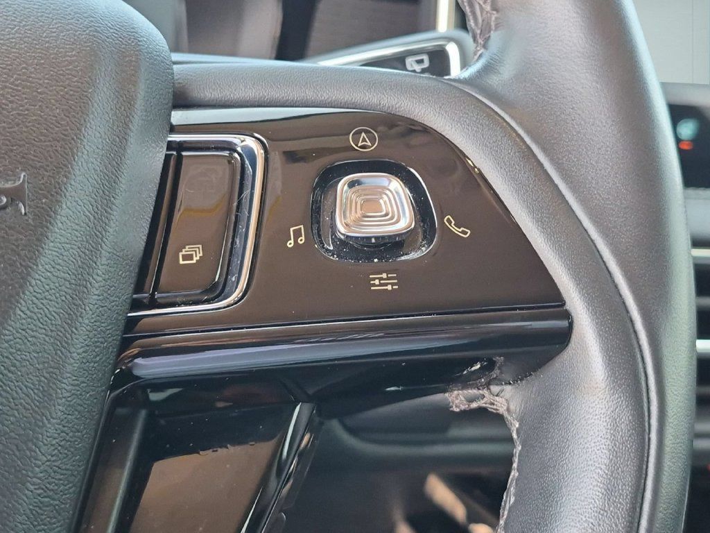 Used 2023 Lincoln Corsair Reserve w/ Equipment Group 201A AWD/4WD image 20