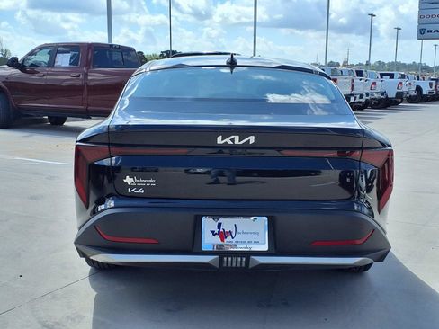 Used 2025 Kia K4 FWD image 7