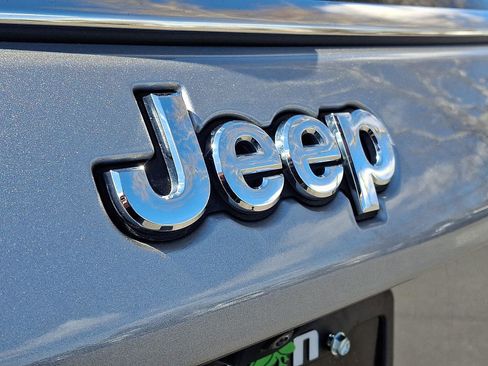 Used 2022 Jeep Compass Limited w/ Elite Group image 30