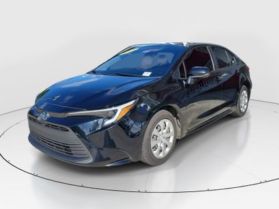 Used 2025 Toyota Corolla LE