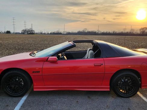 Used 2002 Chevrolet Camaro Z28 w/ Preferred Equipment Group 2 image 2