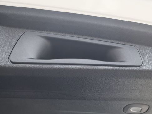 Used 2024 Jeep Grand Cherokee Limited image 48