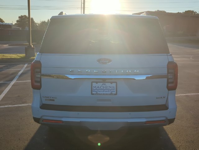 Used 2023 Ford Expedition Max Limited AWD/4WD image 4