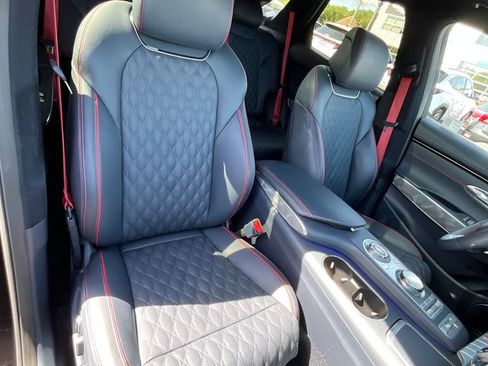 Used 2025 Genesis GV70 3.5T Sport w/ Sport Advanced Package image 20