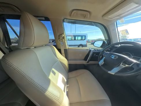 Used 2018 Toyota 4Runner SR5 image 30