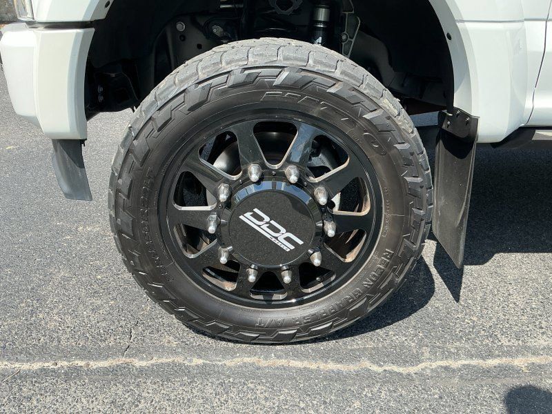 Used 2022 Ford F450 Platinum w/ FX4 Off-Road Package AWD/4WD image 31