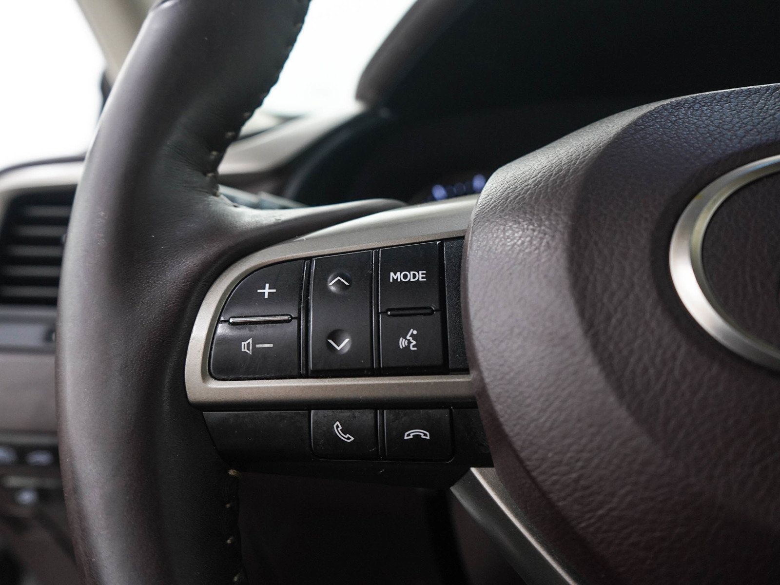 Used 2017 Lexus RX 350 AWD w/ Premium Package image 28