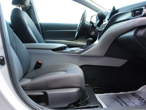 Used 2023 Toyota Camry LE FWD image 41