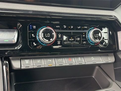 New 2026 GMC Sierra 2500 AT4 w/ AT4 Premium Plus Package image 20