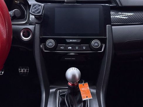 Used 2018 Honda Civic Type R image 23