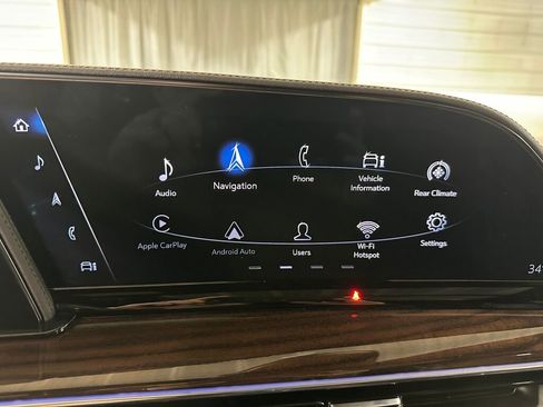 Certified 2023 Cadillac Escalade Sport Platinum w/ LPO, ONYX Package image 19