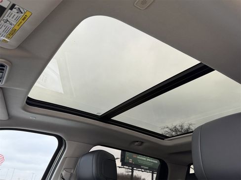 Used 2024 Toyota Tundra Limited image 24