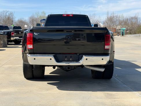 Used 2018 RAM 3500 Tradesman w/ Max Tow Package image 4