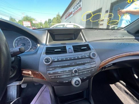 Used 2011 Honda Accord EX image 12