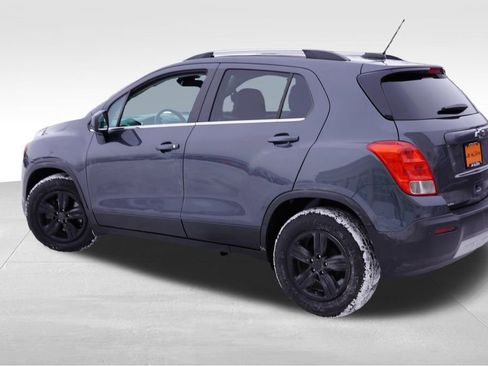 Used 2016 Chevrolet Trax LT w/ LT Convenience Package image 8